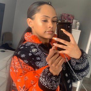 Meet your Posher, Rayshell